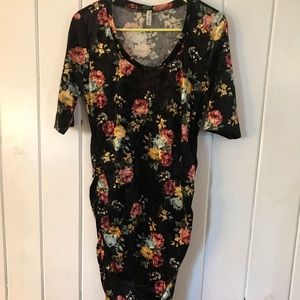 MotherBee Maternity Over The Knee Dress 🌹